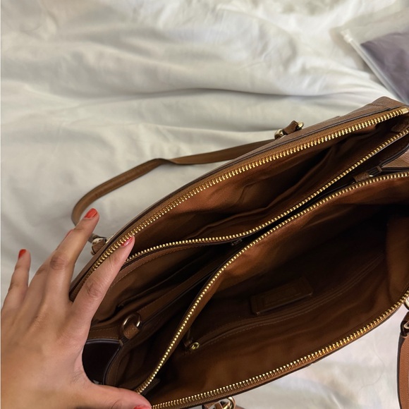 Coach Tan Leather Shoulder Bag - Picture 4 of 11